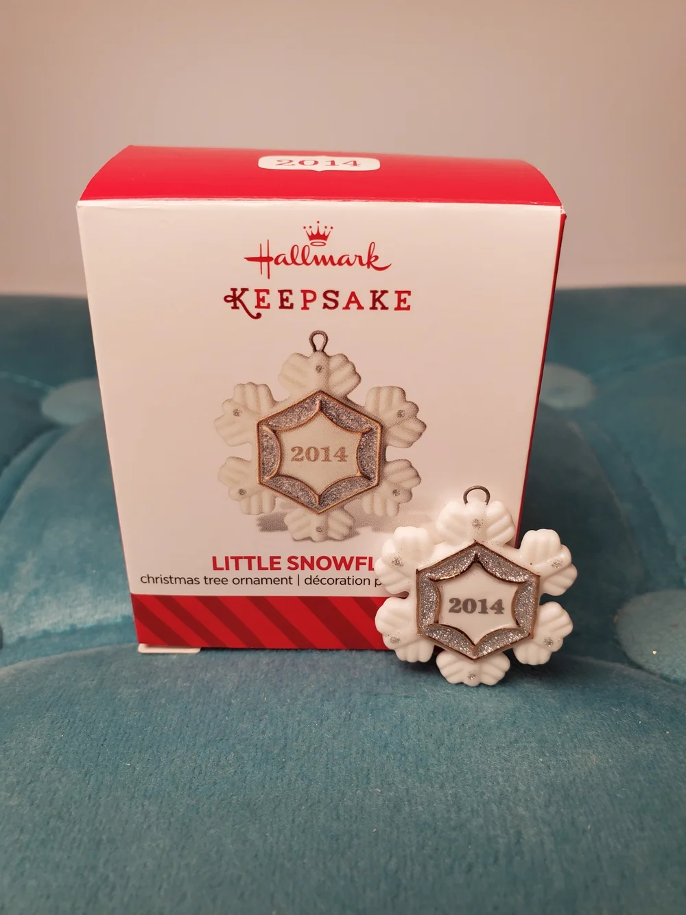 Hallmark Keepsake Little Snowflake 2014 Miniature Ornament QXM8533